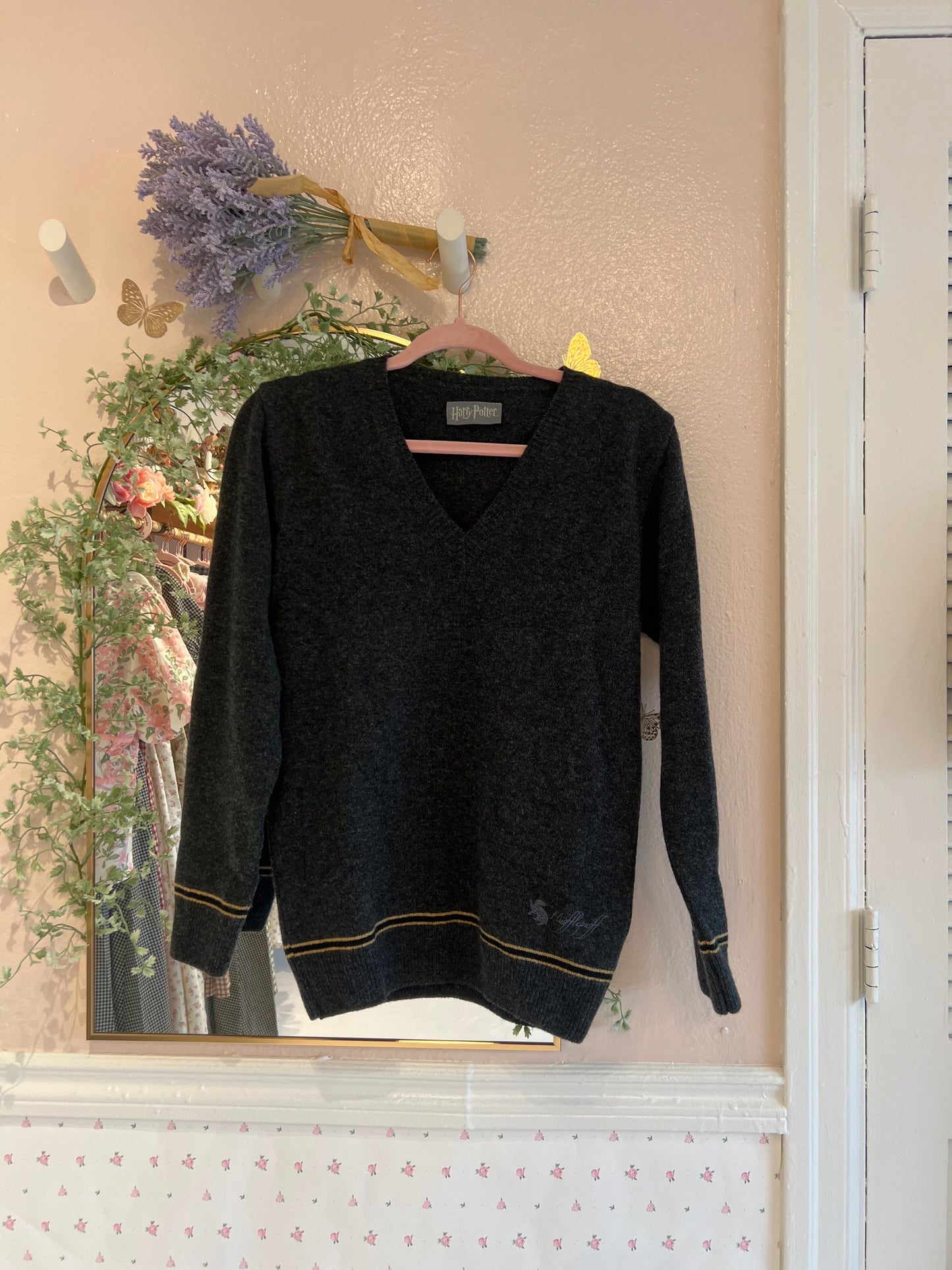 Authentic Harry Potter hufflepuff sweater