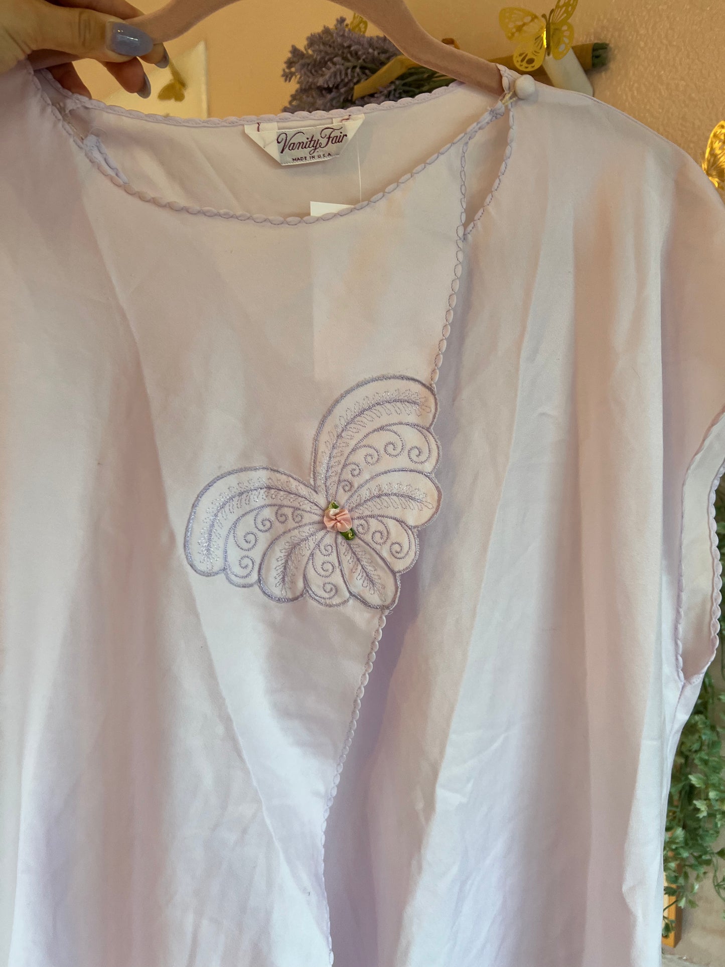 vintage vanity fair nightwear ~ BEAU